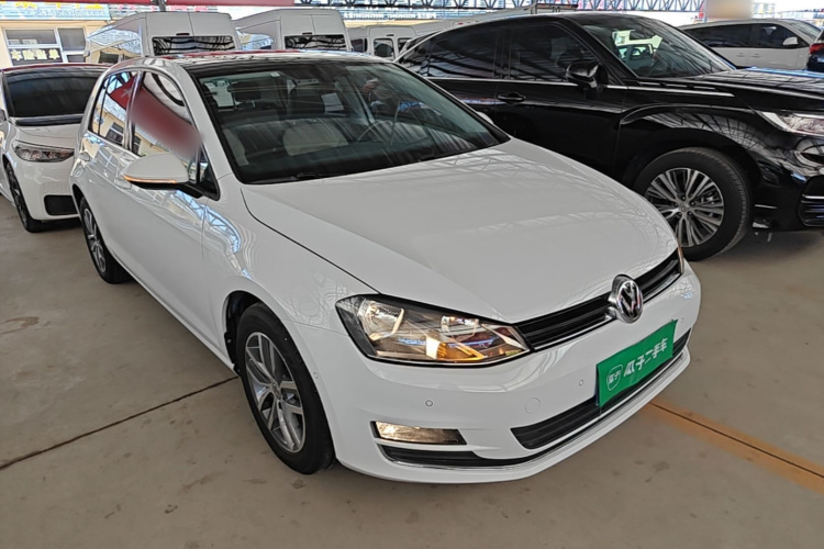 Volkswagen Golf 2017 car image #4