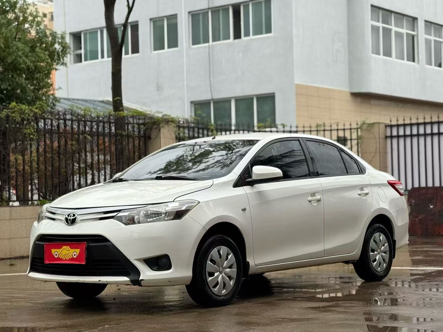 Toyota Vios 2014 Toyota Vios 2014 car image