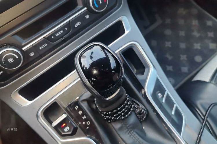 GEELY Emgrand 2020 car image #16