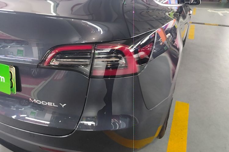 Tesla Model Y 2024 #8 Tesla Model Y 2024 car image #8