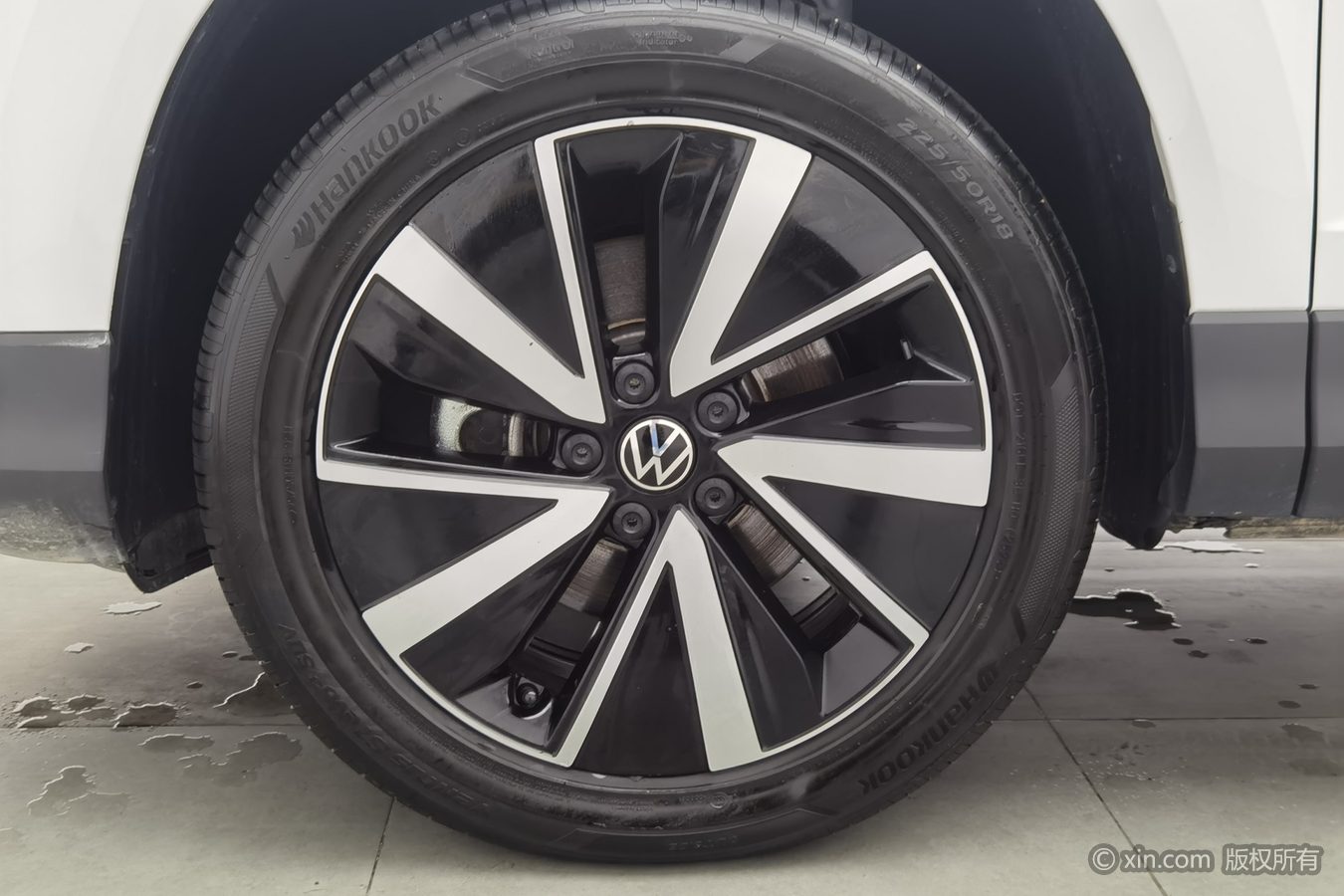 Volkswagen Tharu 2025 car image #7