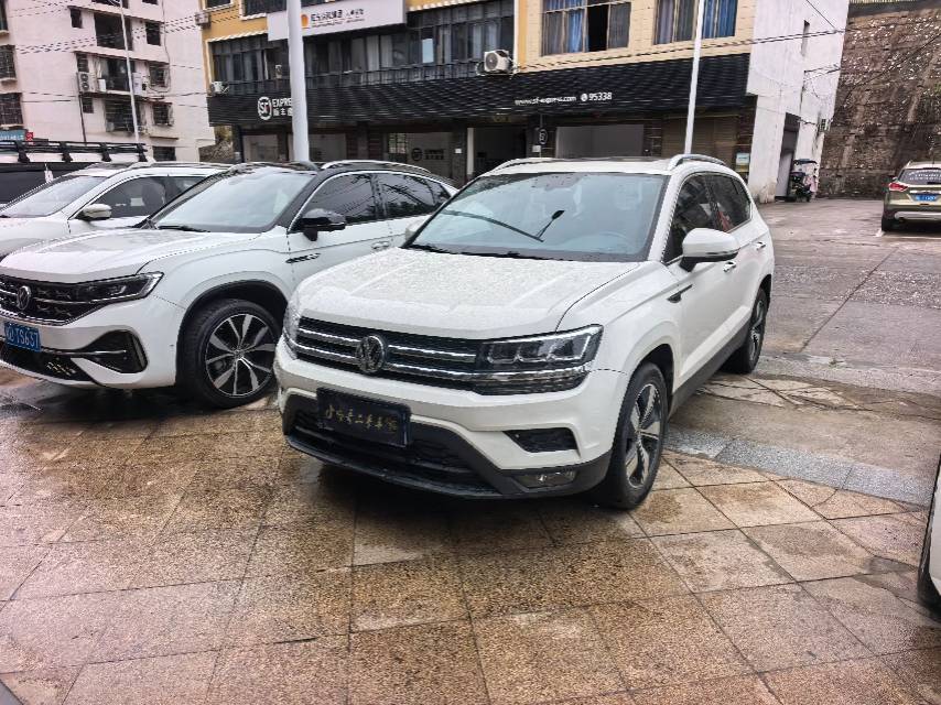 Volkswagen Tharu 2022 imagem de carro #2