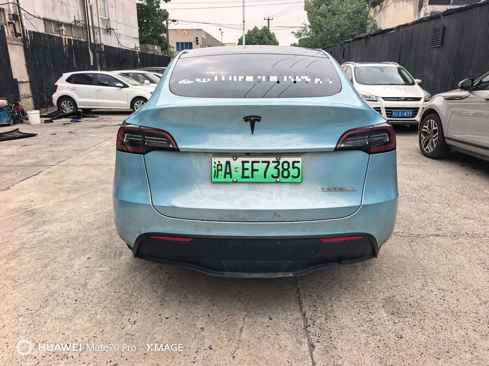 Tesla Model Y 2021 car image #4