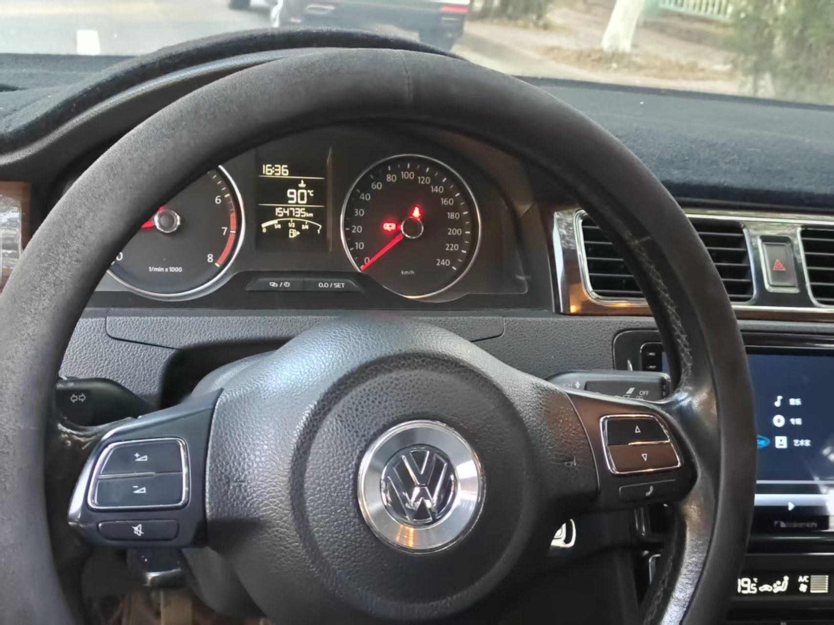 Volkswagen Santana 2015 #6 Volkswagen Santana 2015 car image #6