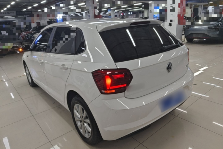 Volkswagen Polo 2020 car image #5