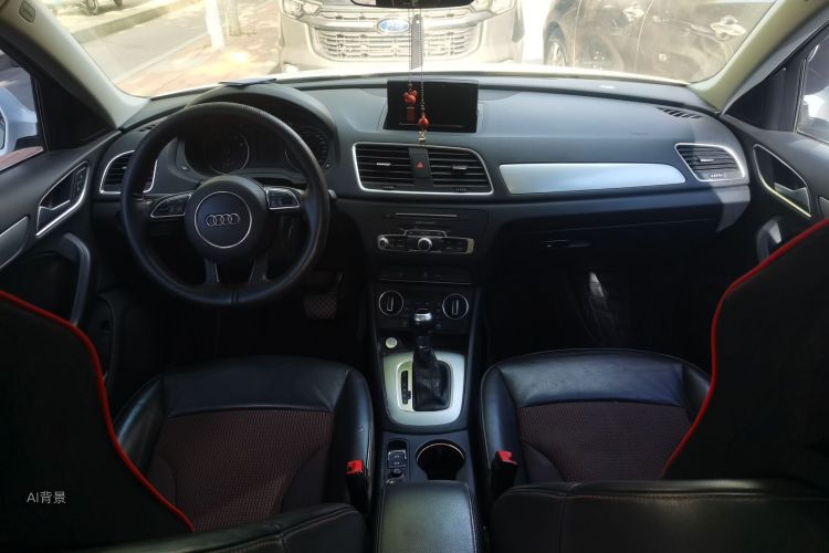 Audi Q3 2017 car image #11