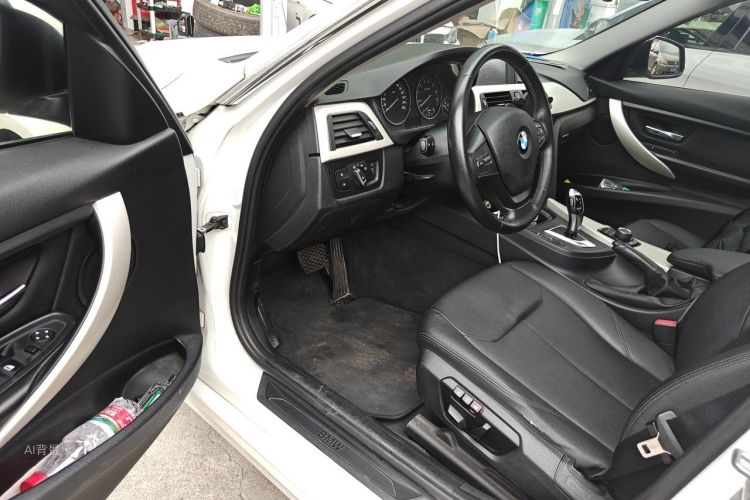 BMW 3 Series 2014 car image #18
