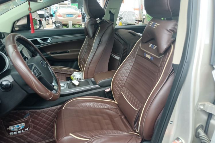 GEELY Emgrand GS 2018 car image #17