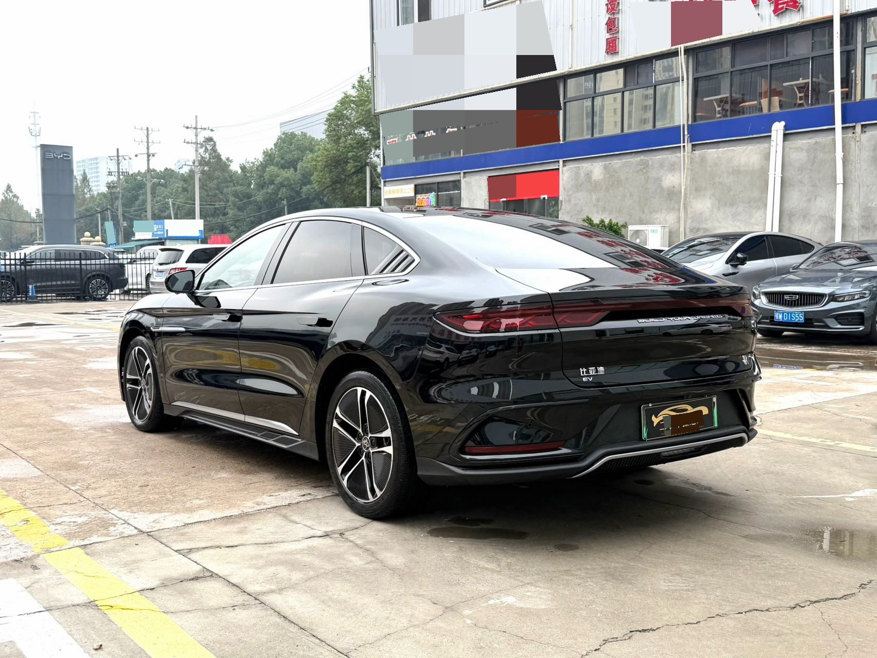 BYD Han 2024 car image #13
