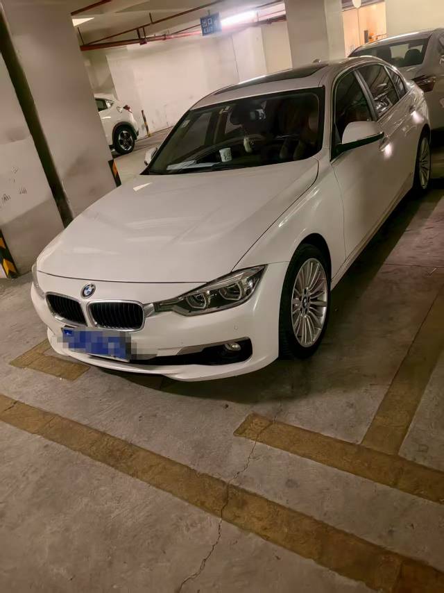 BMW 3 Series 2018 car image 