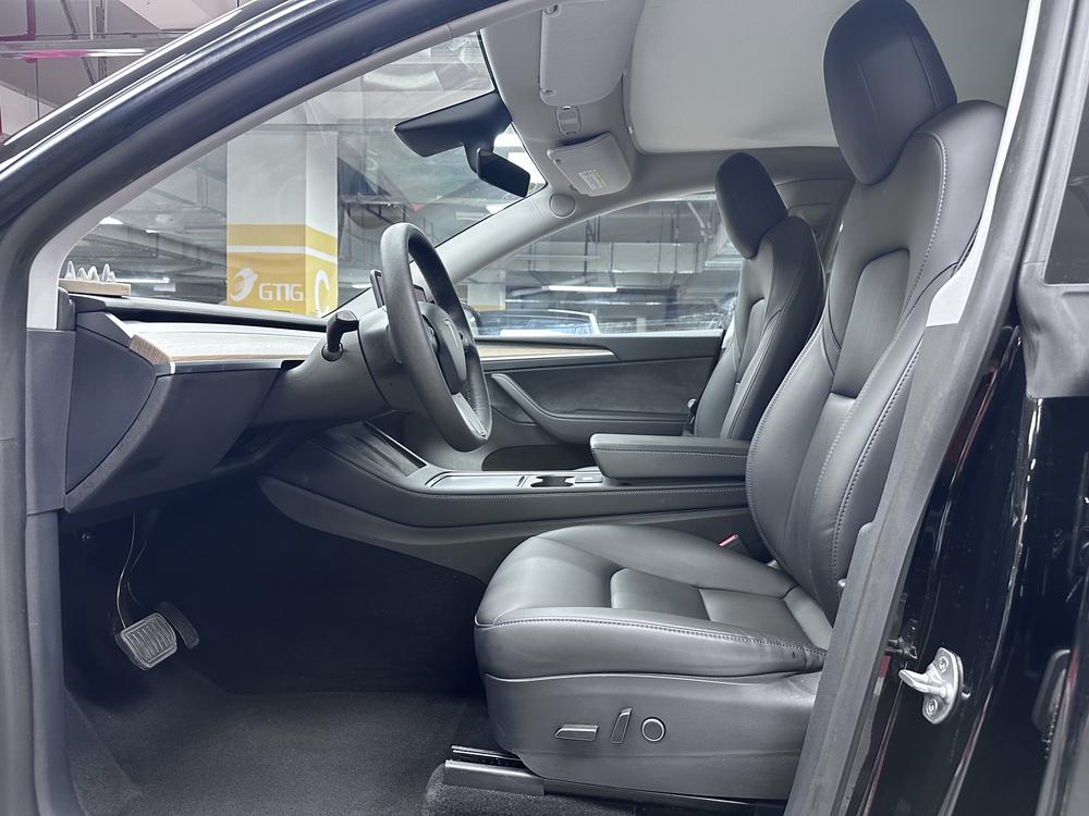 Tesla Model Y 2021 #8 Tesla Model Y 2021 car image #8