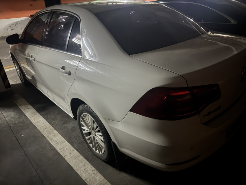 Volkswagen Bora 2014 car image #7