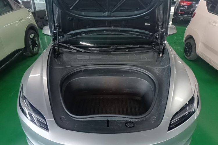 Tesla Model 3 2024 #21 Tesla Model 3 2024 car image #21