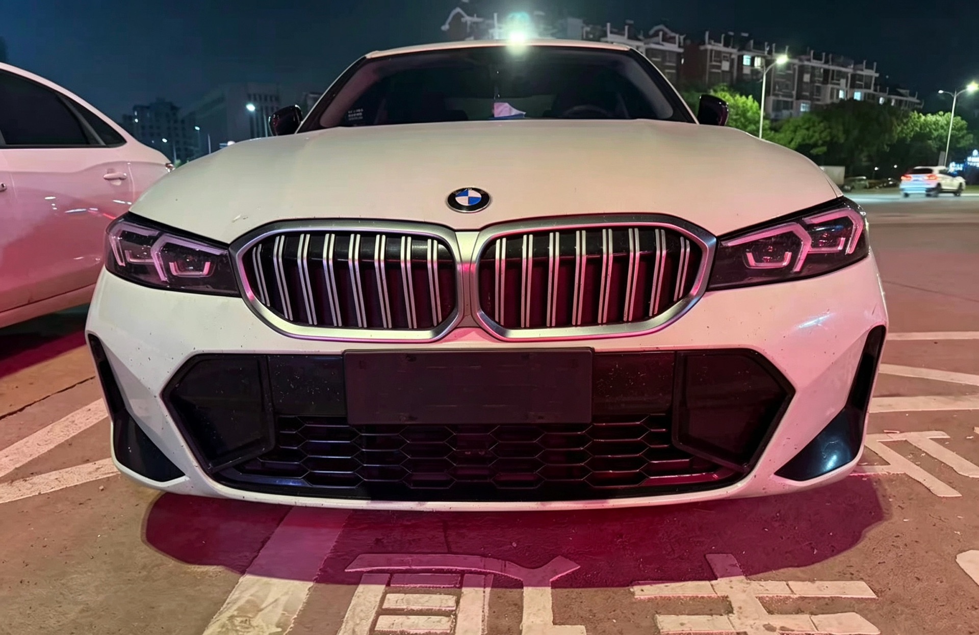 BMW 3 Series 2023 #5 BMW 3 Series 2023 car image #5