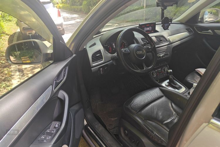 Audi Q3 2015 #18 Audi Q3 2015 car image #18