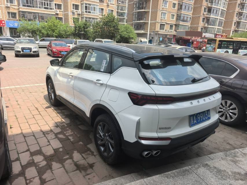GEELY Coolray 2026 car image #6