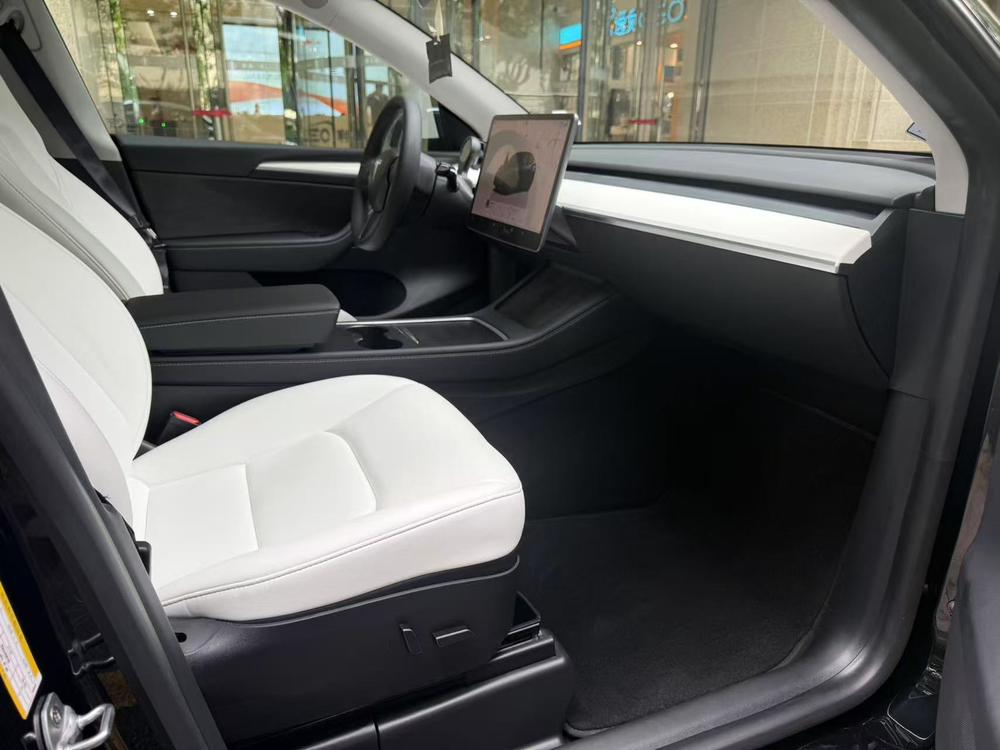 Tesla Model Y 2021 #3 Tesla Model Y 2021 car image #3