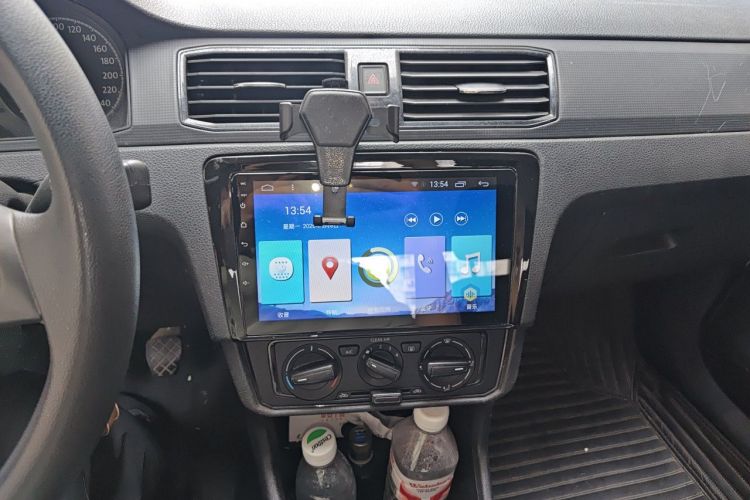 Volkswagen Santana 2019 car image #13