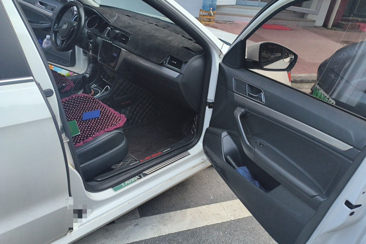Volkswagen Lavida 2016 car image #25