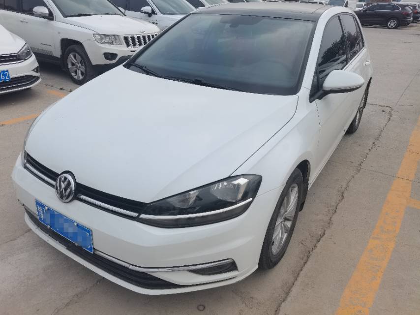 2018 2018 car image