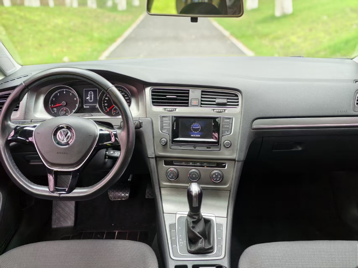 Volkswagen Golf 2016 car image #8