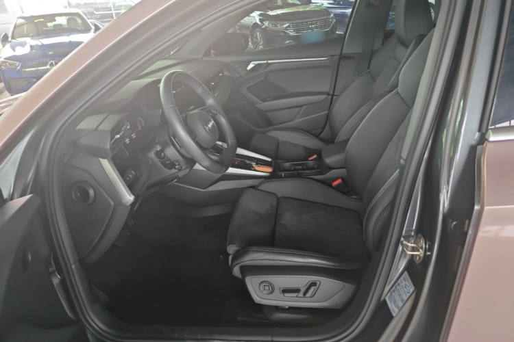 Audi A3 2021 immagine di auto #15