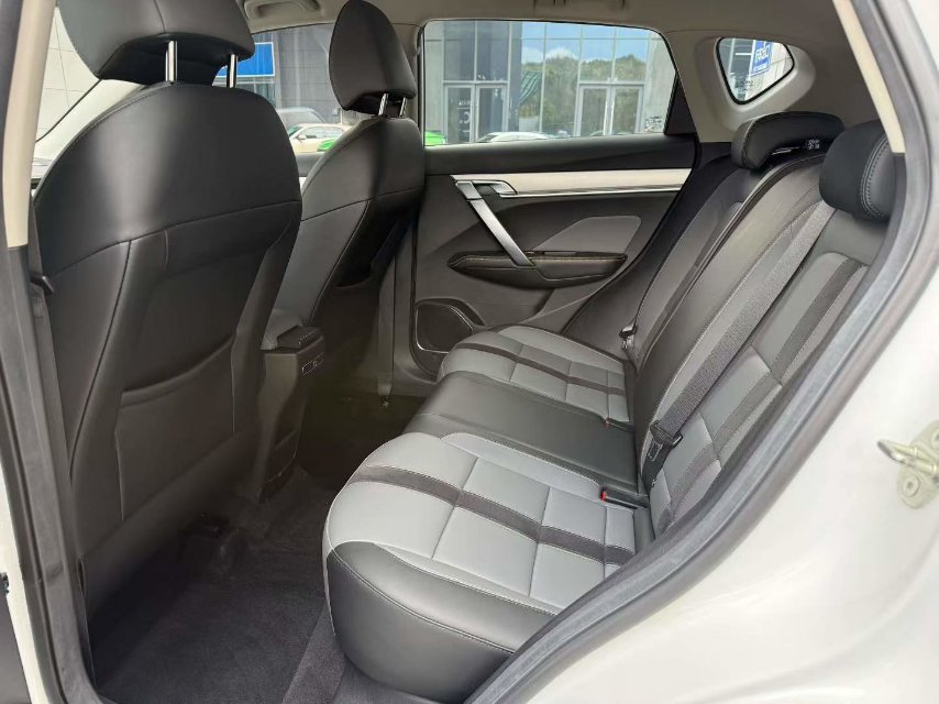 GEELY Coolray 2023 #5 GEELY Coolray 2023 car image #5