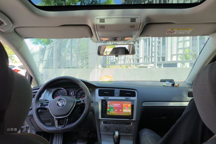 Volkswagen Golf 2017 car image #20