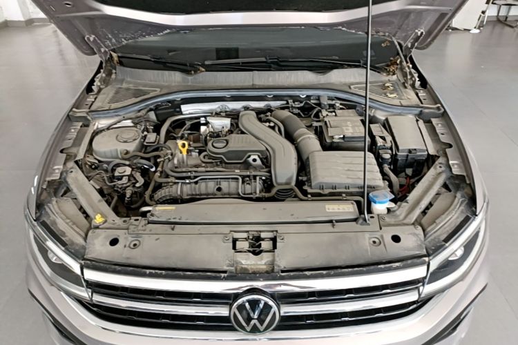 Volkswagen Bora 2024 car image #22