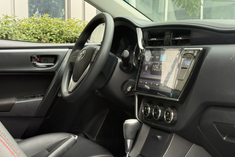 Toyota Corolla 2018 #15 Toyota Corolla 2018 car image #15