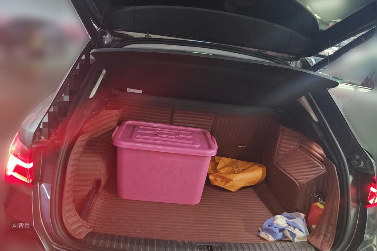Audi Q3 2022 car image #21