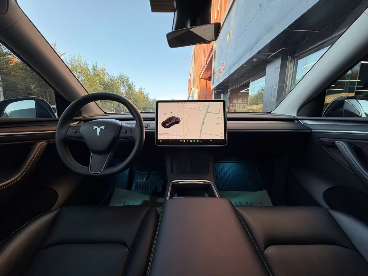 Tesla Model Y 2022 car image #7