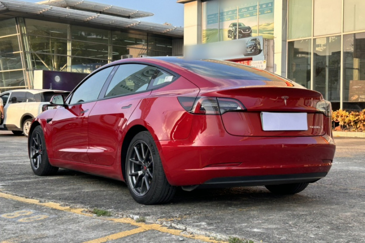 Tesla Model 3 2021 #3 Tesla Model 3 2021 صورة سيارة #3