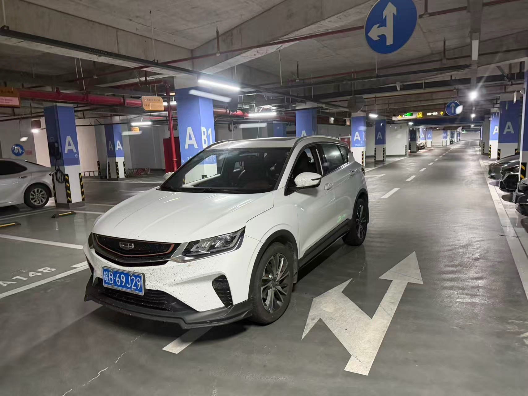 GEELY Coolray 2019 GEELY Coolray 2019 immagine di auto