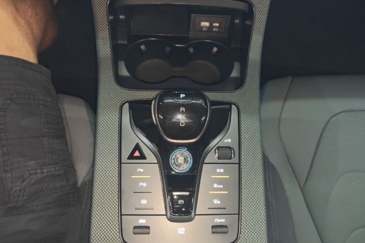 BYD Han 2022 car image #14