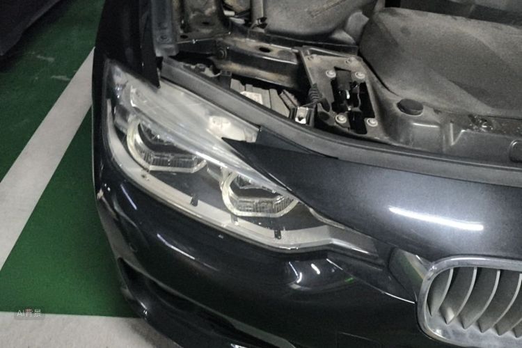 BMW 3 Series 2018 #8 BMW 3 Series 2018 car image #8