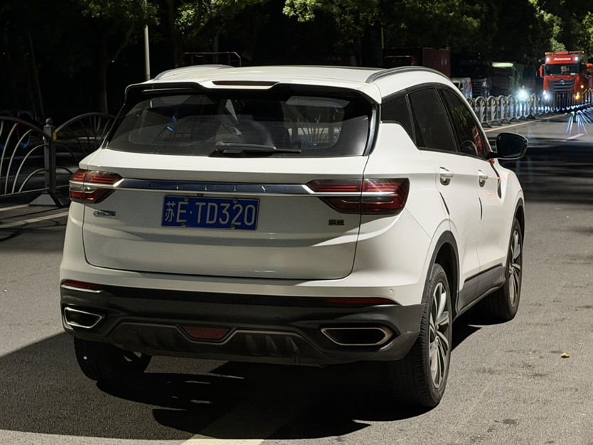 GEELY Coolray 2019 #3 GEELY Coolray 2019 изображение автомобиля #3