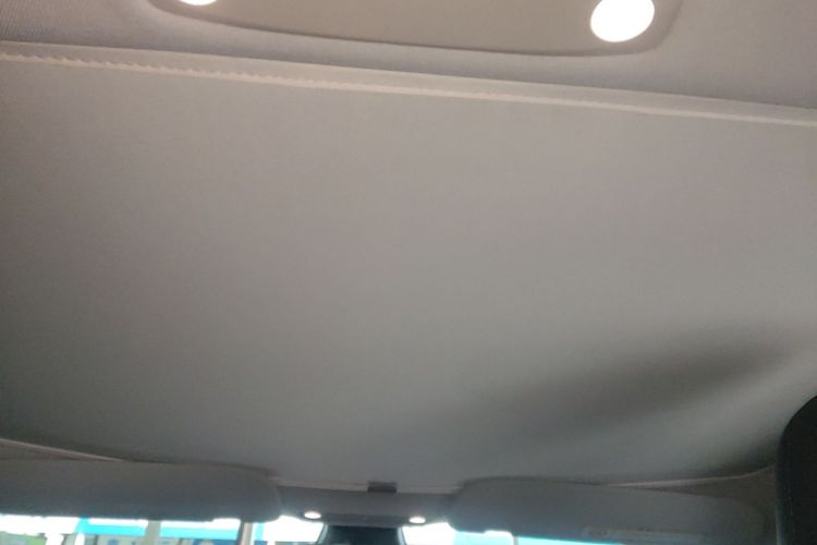 Tesla Model 3 2021 car image #18