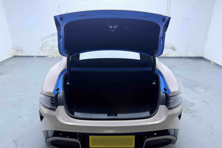 2026 #21 2026 immagine di auto #21