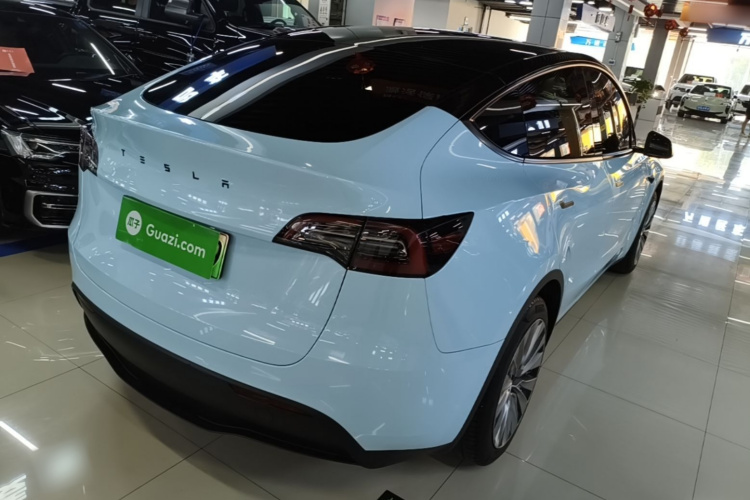 Tesla Model Y 2023 #5 Tesla Model Y 2023 immagine di auto #5
