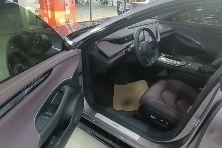 MI SU7 2025 car image #16