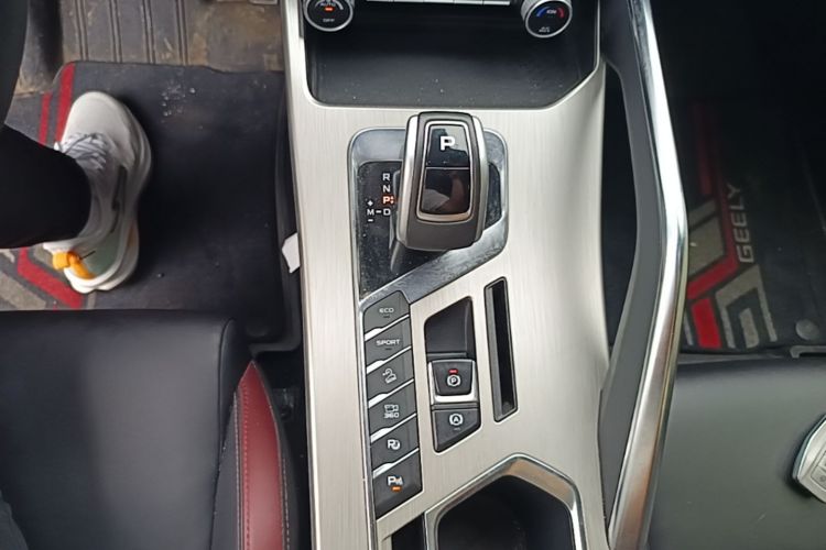 GEELY Coolray 2019 #14 GEELY Coolray 2019 car image #14