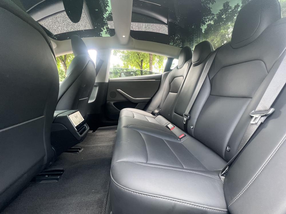Tesla Model 3 2025 car image #9