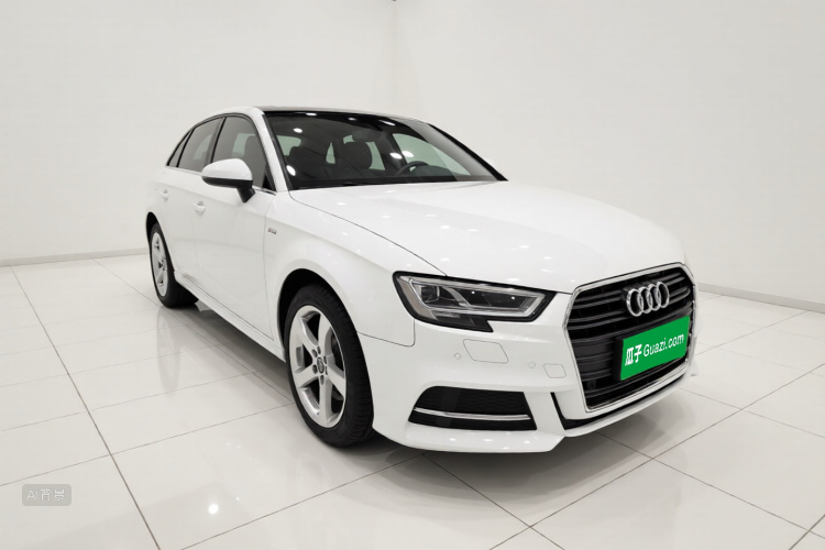Audi A3 2019 car image #4