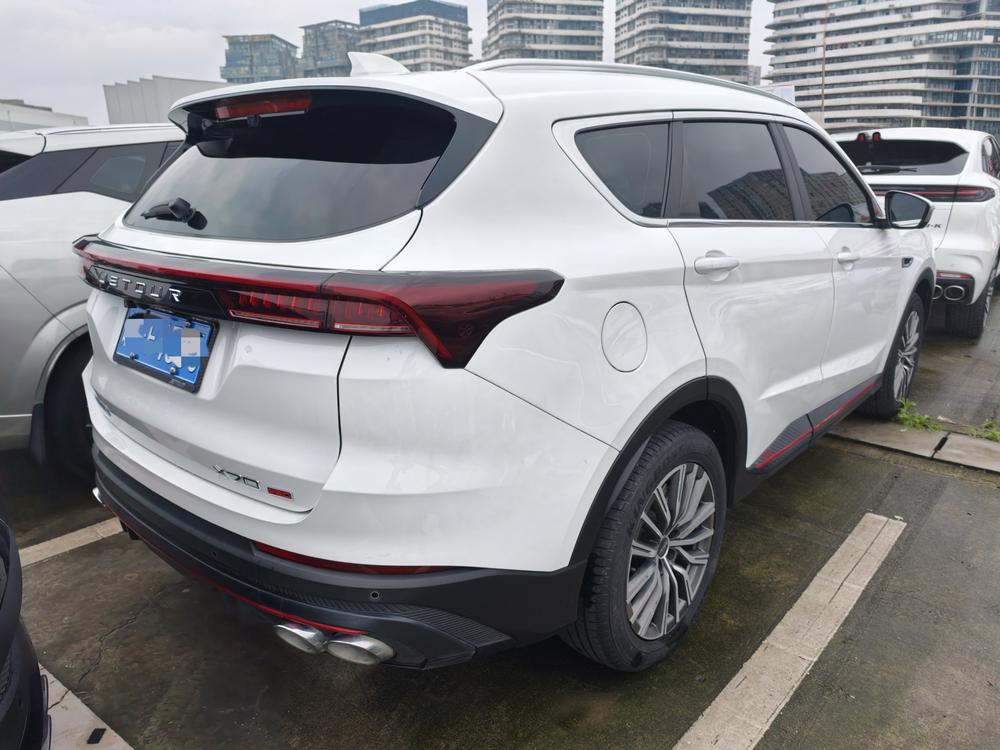 Jetour X70 PLUS 2023 car image #4
