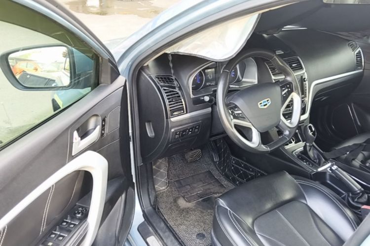GEELY Emgrand 2016 car image #18