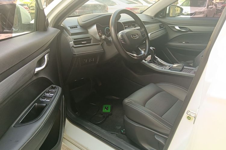 GEELY Emgrand 2022 #16 GEELY Emgrand 2022 car image #16