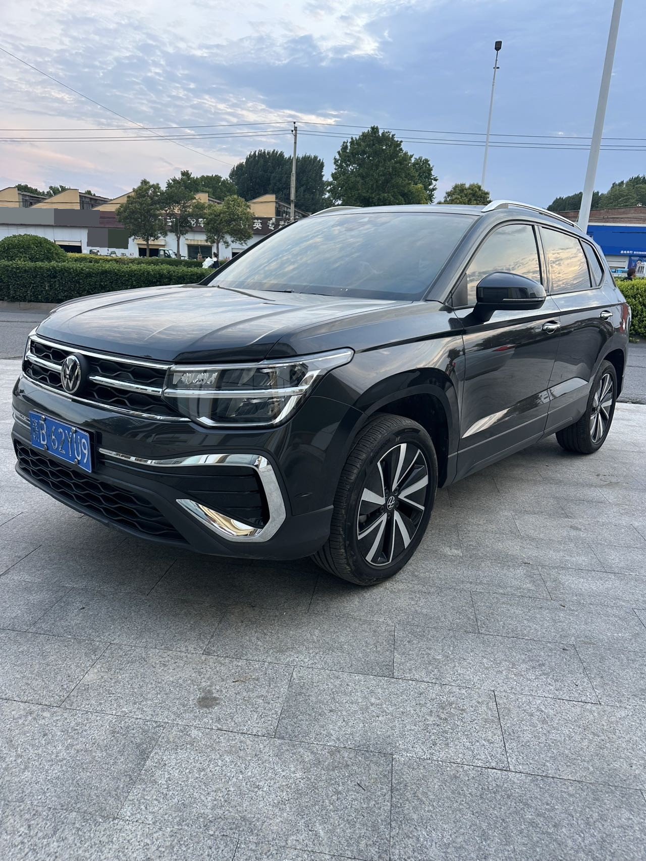 2025 2025 car image