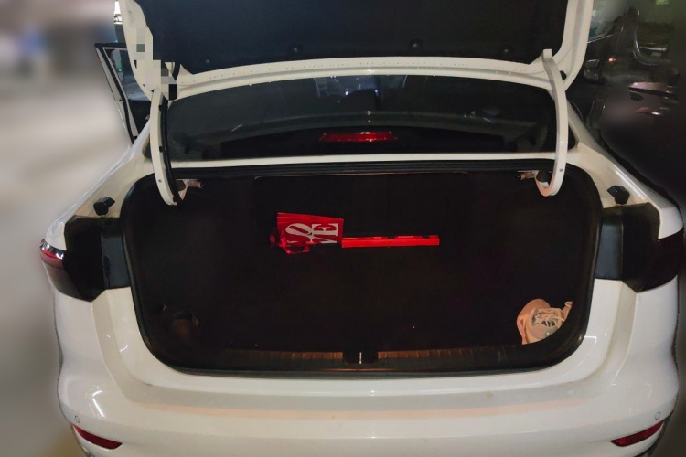 GEELY Emgrand 2023 car image #21