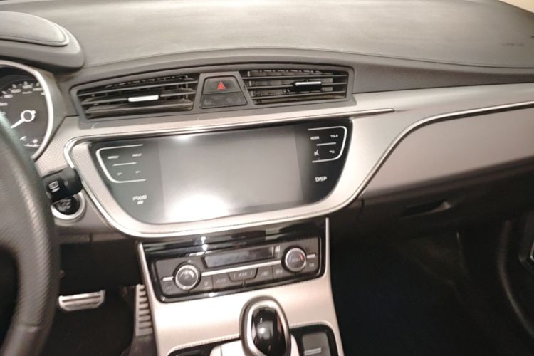 GEELY Emgrand GS 2018 car image #13